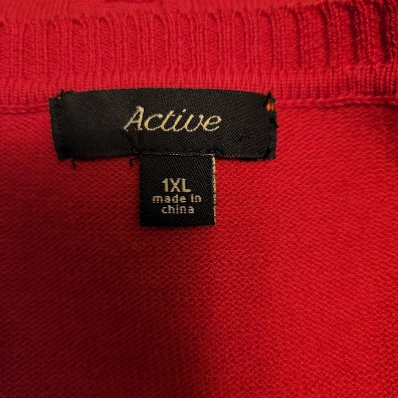 Red Cardigan with Skull and bow - Picture 5 of 5